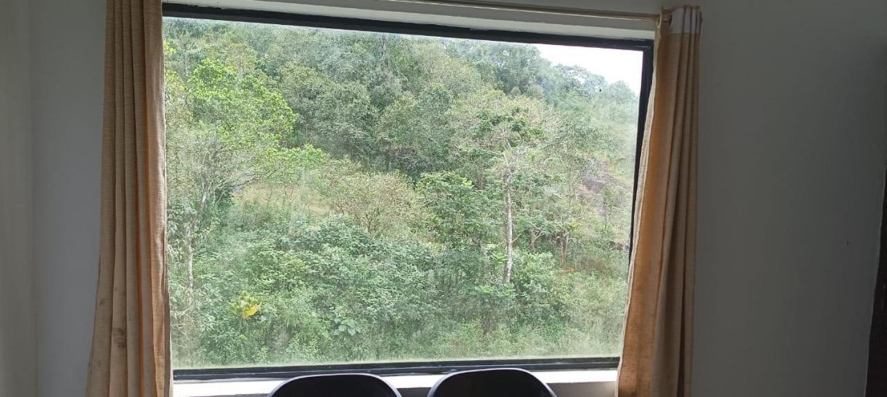 Mist Woods Vagamon Hotell Eksteriør bilde