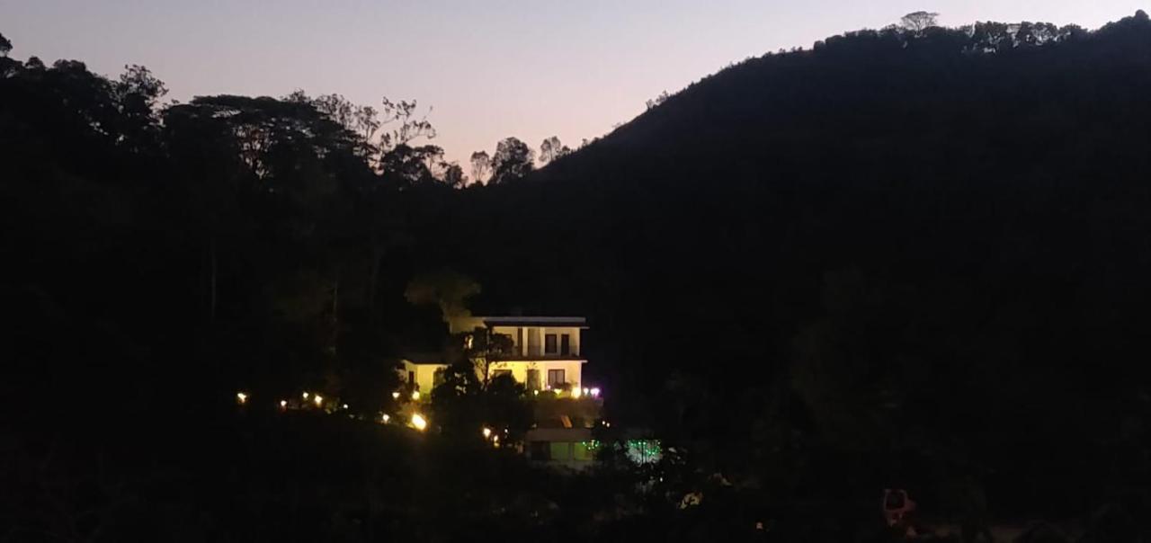 Mist Woods Vagamon Hotell Eksteriør bilde